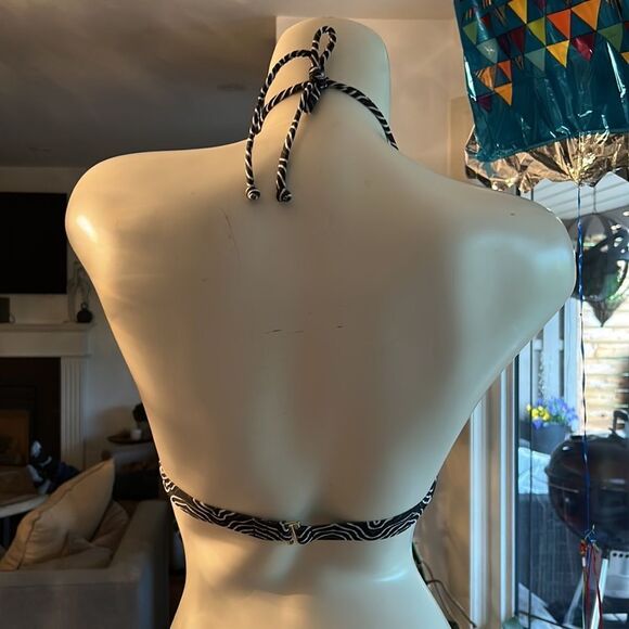 🎀 Andrea Iyamah bikini top small looks new swim wear - Picture 6 of 8